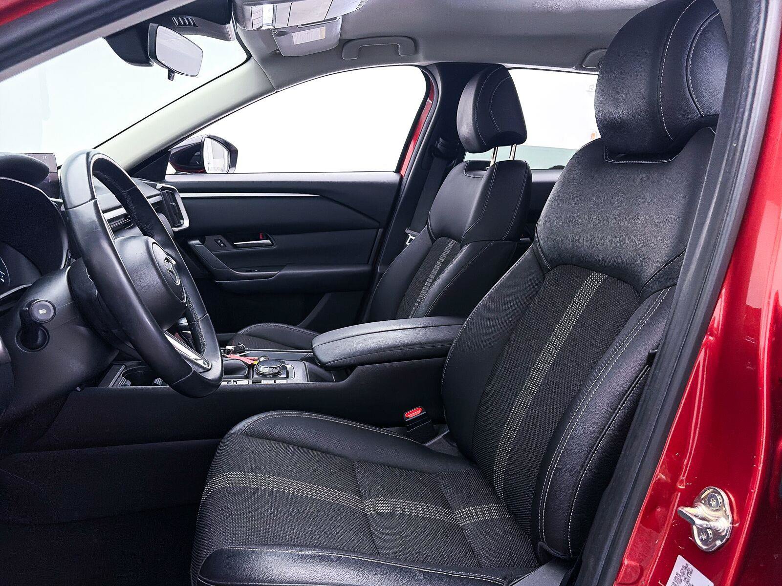 Used 2024 MAZDA CX-50 AWD 2.5 S w/ Cargo Package image 17