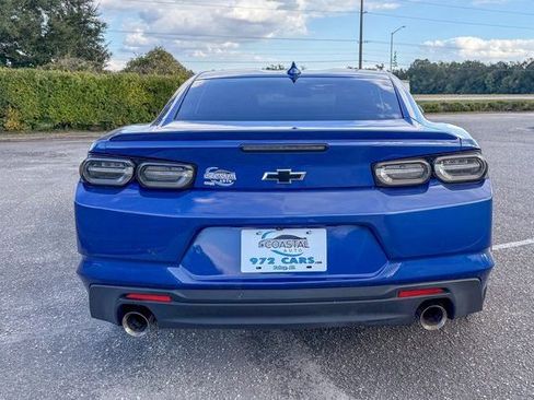 Used 2021 Chevrolet Camaro LT w/ RS Package image 4