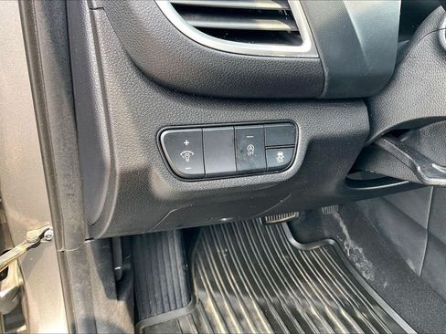 Used 2024 Kia Seltos EX AWD/4WD image 26