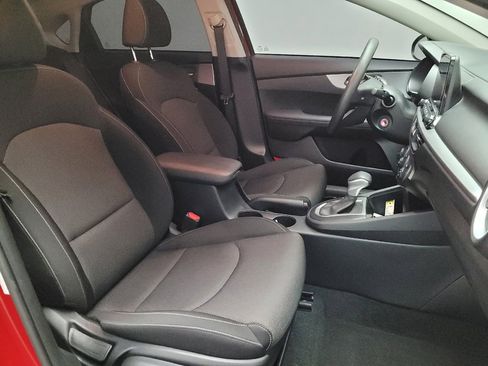 Used 2023 Kia Forte LXS w/ LXS Technology Package image 21