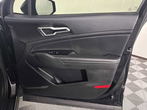 Used 2024 Kia Sportage EX image 14