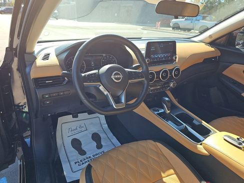 Used 2024 Nissan Sentra SV w/ SV Premium Package image 20