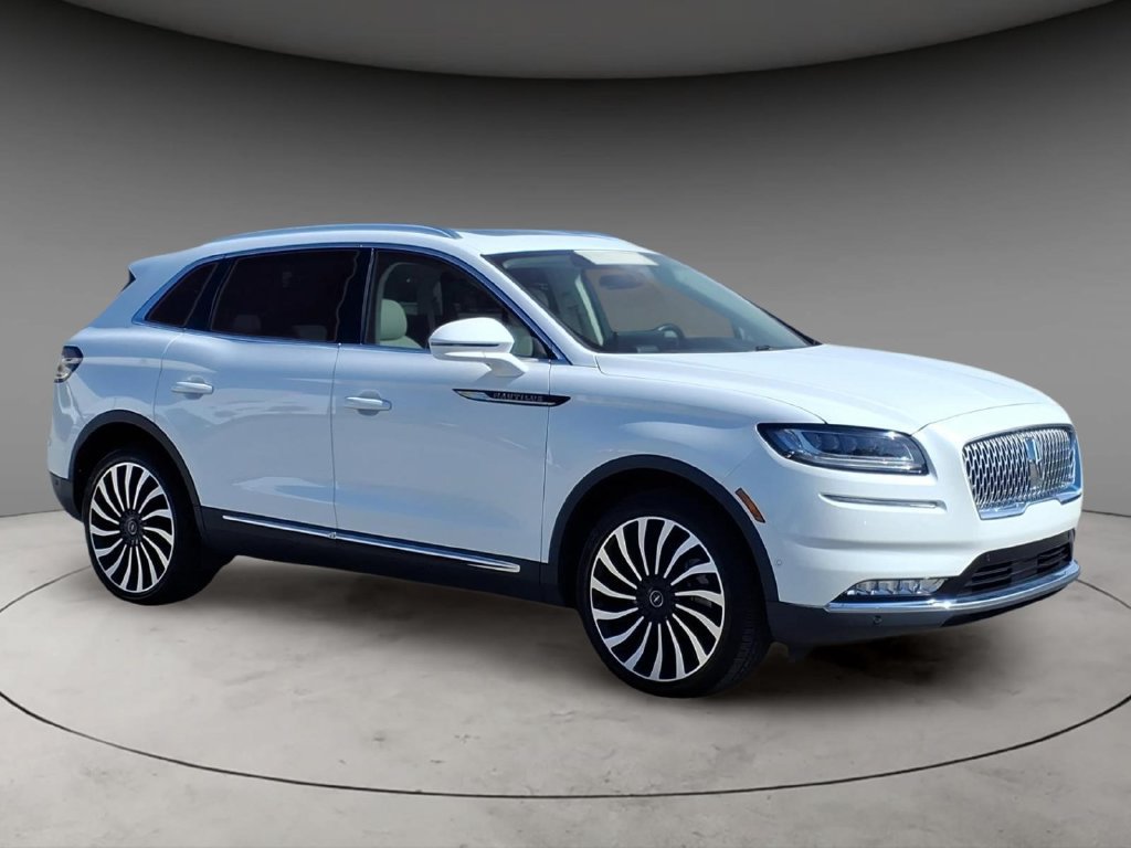 Certified 2023 Lincoln Nautilus Black Label AWD/4WD image 9