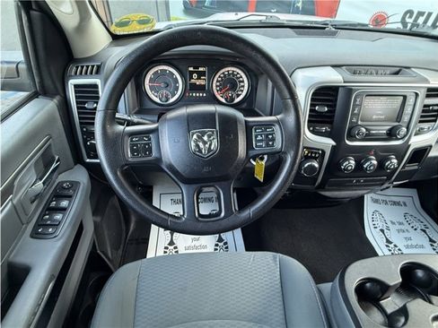 Used 2016 RAM 1500 Classic SLT image 33