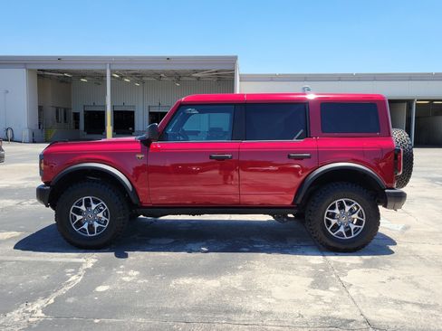 Certified 2025 Ford Bronco Badlands AWD/4WD image 6