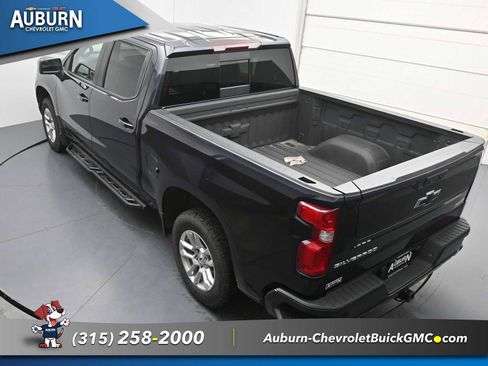 Used 2024 Chevrolet Silverado 1500 RST AWD/4WD image 30
