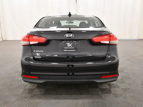 Certified 2017 Kia Forte LX FWD image 6