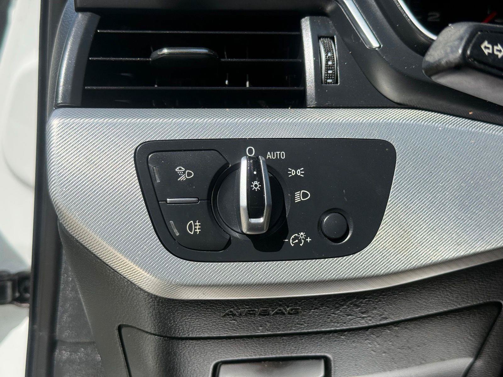 Used 2017 Audi A4 2.0T Premium FWD image 33