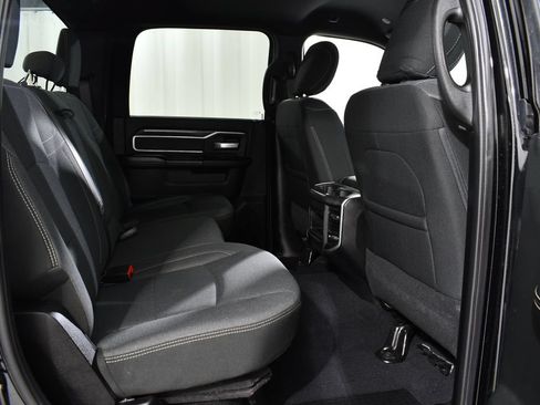 Used 2020 RAM 2500 Big Horn w/ Night Edition AWD/4WD image 19