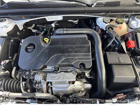 Used 2023 Chevrolet Malibu LT image 7