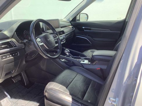 Used 2022 Kia Telluride SX w/ SX Prestige Package AWD/4WD image 3