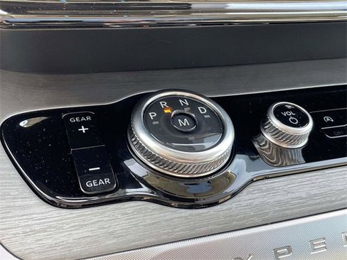 New 2025 Ford Expedition Max Platinum w/ Driver's Package image 13