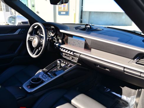 Certified 2024 Porsche 911 Carrera 4S image 21