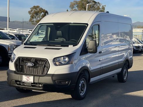 New 2026 Ford Transit 250 148 Medium Roof image 3
