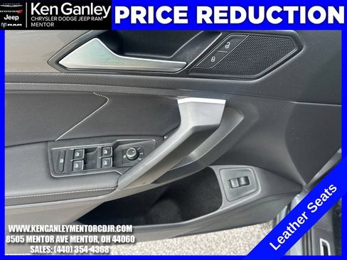 Used 2024 Volkswagen Tiguan SE R-Line AWD/4WD image 13