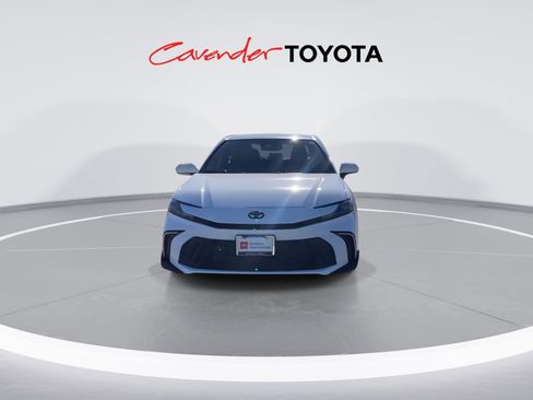 Certified 2025 Toyota Camry SE w/ Convenience Package image 3