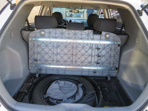 Used 2012 Toyota Matrix S image 25