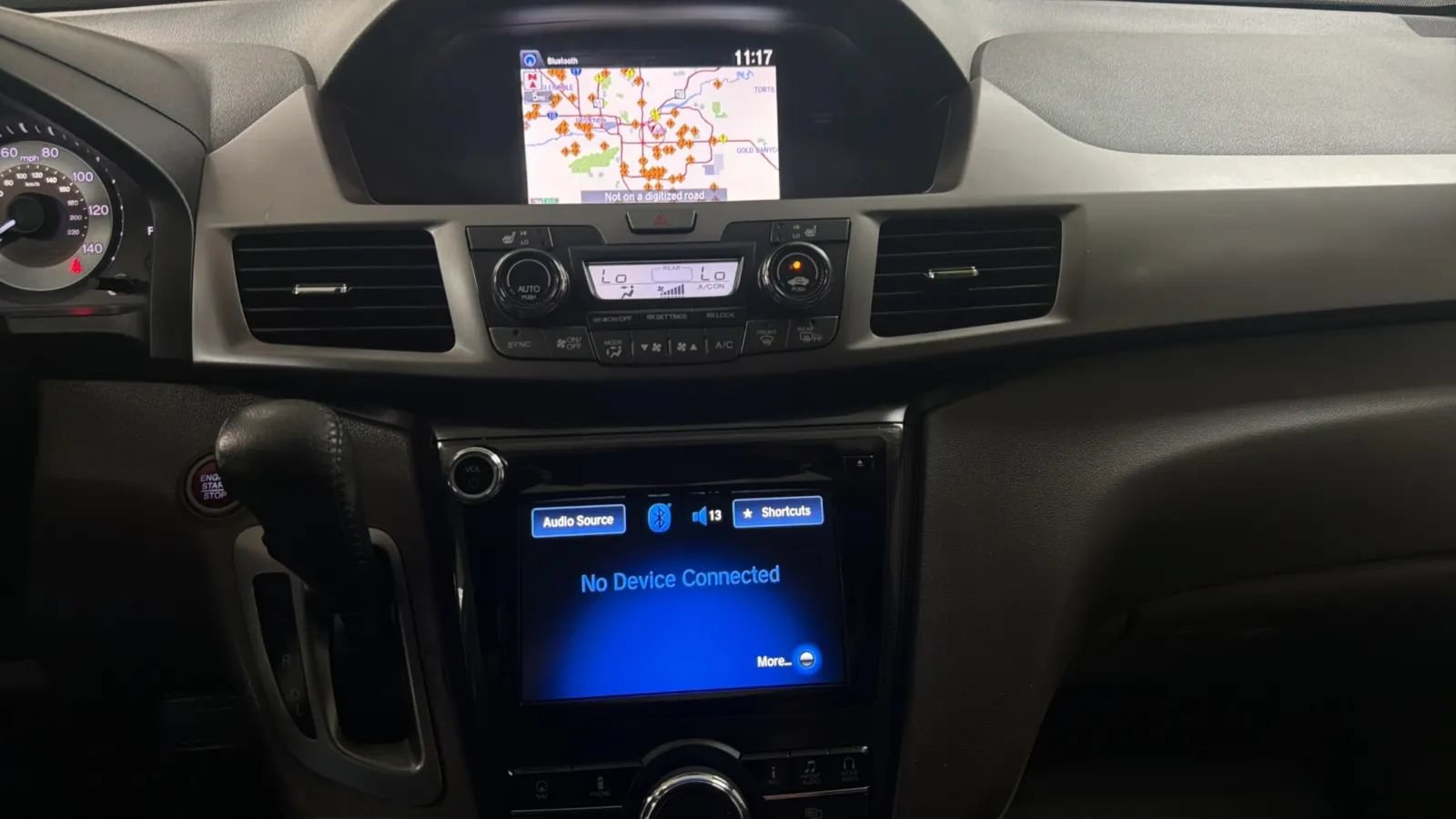 Used 2015 Honda Odyssey Touring Elite image 13
