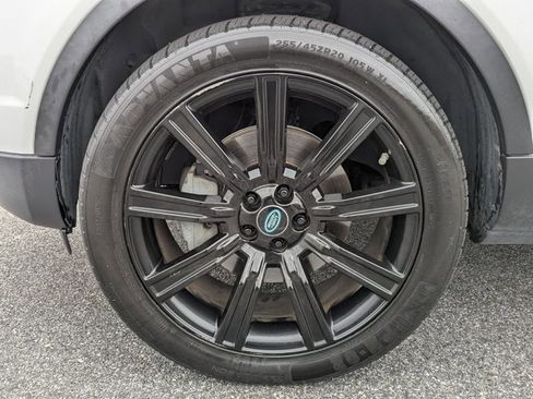 Used 2017 Land Rover Range Rover Evoque SE image 9