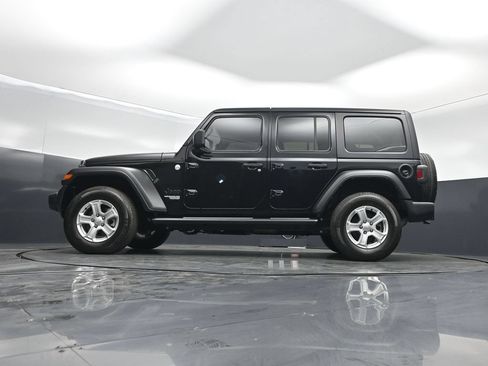 Used 2021 Jeep Wrangler Unlimited Sport AWD/4WD image 7