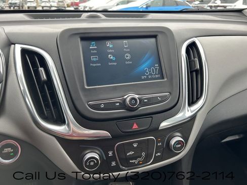Used 2018 Chevrolet Equinox LS image 17