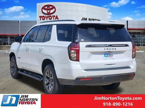 Used 2022 Chevrolet Tahoe Z71 w/ Luxury Package AWD/4WD image 8