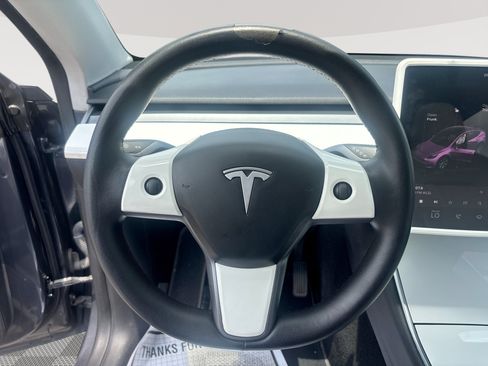 Used 2020 Tesla Model Y Long Range AWD/4WD image 11
