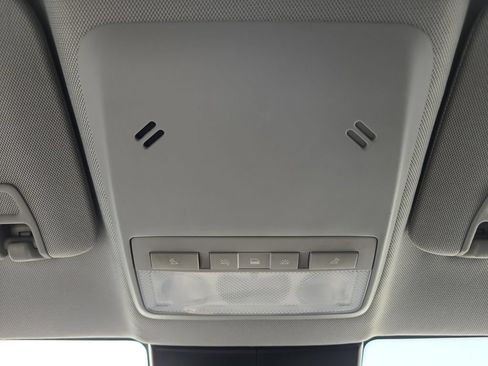 Used 2021 Chevrolet Trax LS FWD image 25