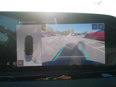 Used 2025 Audi A5 2.0T Prestige w/ 19" Wheel Package image 15