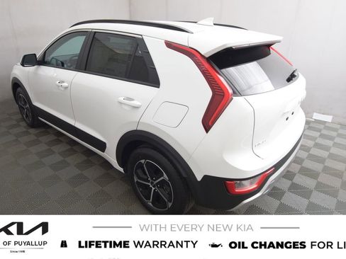 New 2025 Kia Niro EX image 7