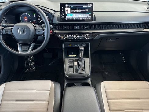 Certified 2025 Honda CR-V Sport Touring image 4