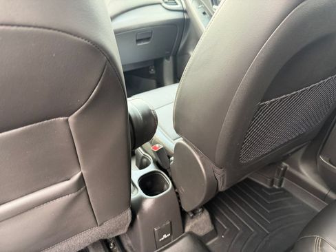 Used 2021 Chevrolet Trax LT w/ Premium Seat Package AWD/4WD image 22