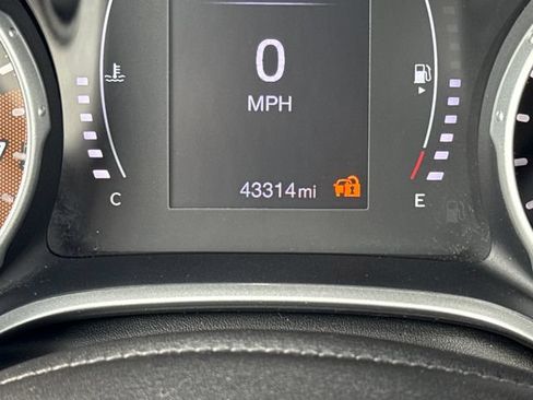 Used 2017 Jeep Compass Sport AWD/4WD image 24