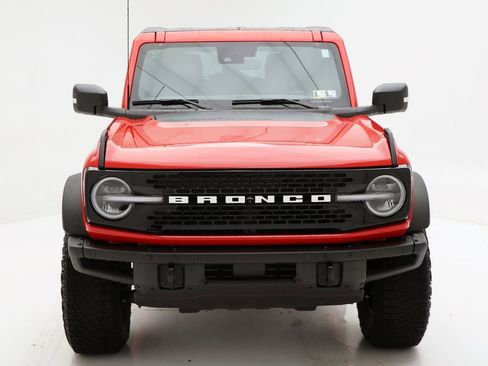 Used 2023 Ford Bronco Wildtrak image 4