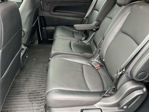 Used 2023 Honda Odyssey Sport image 18