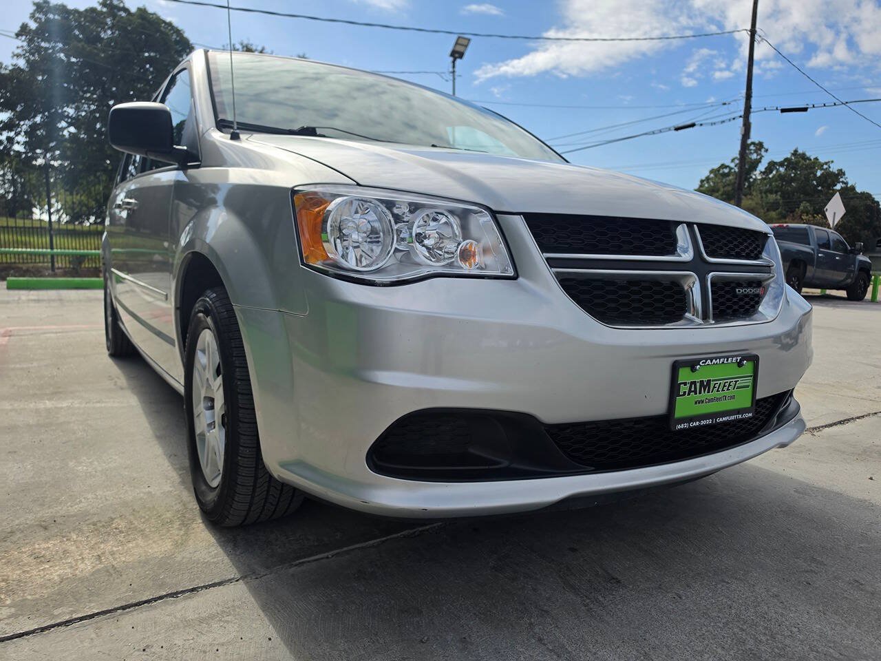 Used 2012 Dodge Grand Caravan SE FWD image 4