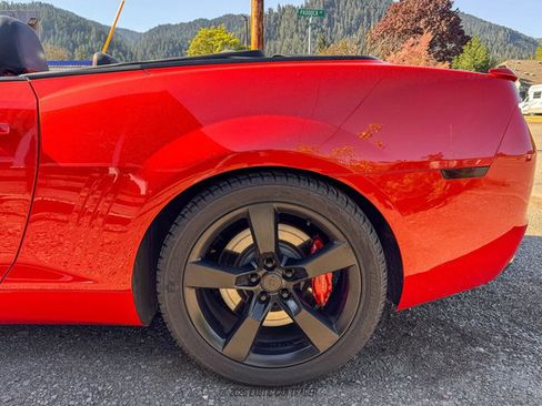 Used 2012 Chevrolet Camaro SS w/ RS Package RWD image 5