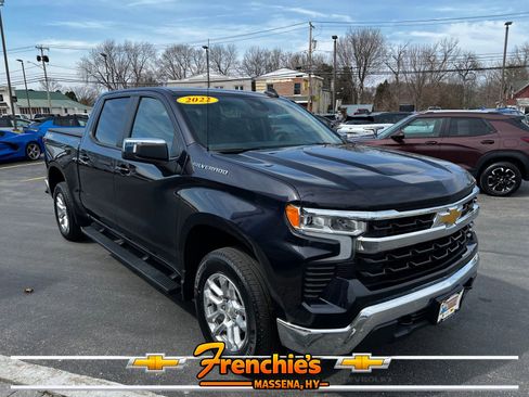 Used 2022 Chevrolet Silverado 1500 LT AWD/4WD image 3