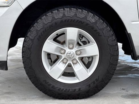Used 2016 RAM 1500 Express image 22