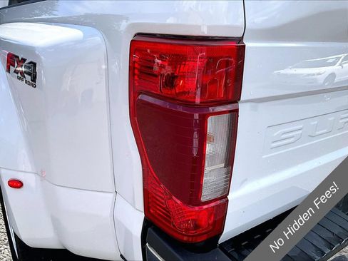Used 2022 Ford F450 XLT w/ XLT Premium Package AWD/4WD image 22