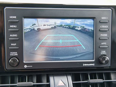 Used 2021 Toyota RAV4 XLE w/ Carpet Mat Package (TMS) AWD/4WD image 17