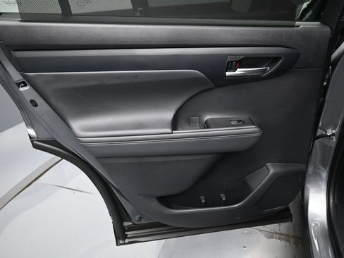 Certified 2026 Toyota Highlander XSE AWD/4WD image 30
