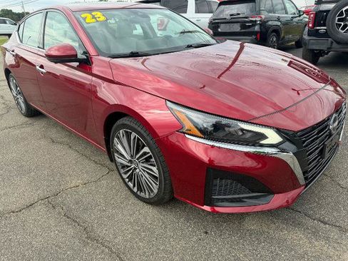 Used 2023 Nissan Altima 2.5 SL AWD/4WD image 1