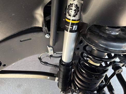 New 2025 Jeep Wrangler Unlimited Rubicon 4xe image 6