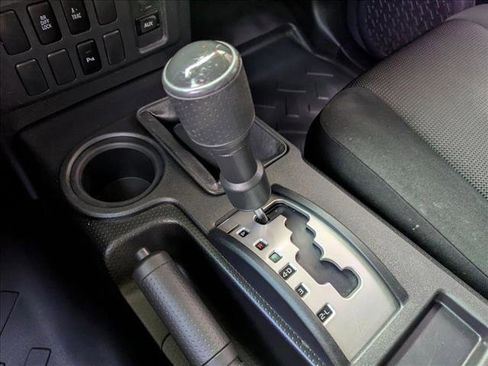 Used 2008 Toyota FJ Cruiser image 12