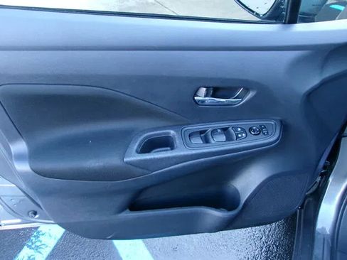 Used 2021 Nissan Versa SV FWD image 16