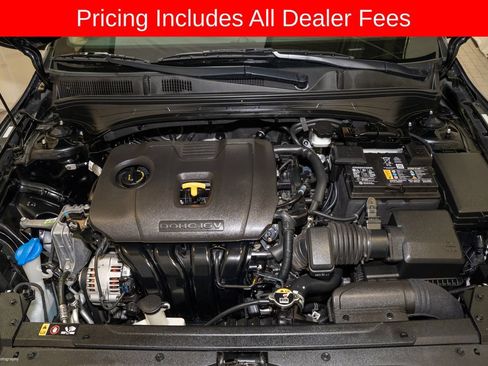 Certified 2023 Kia Forte LXS w/ LXS Technology Package FWD image 17