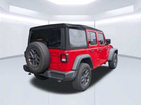 Used 2024 Jeep Wrangler Unlimited Sport AWD/4WD image 4