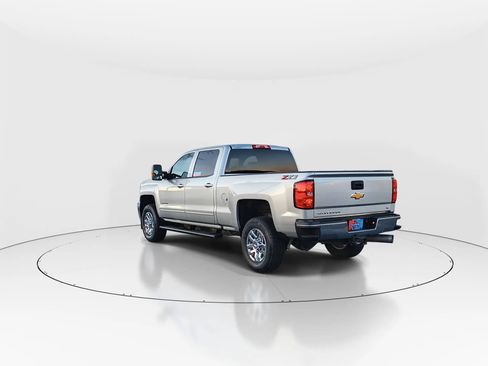 Used 2019 Chevrolet Silverado 2500 LT image 6