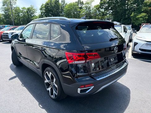 Used 2023 Volkswagen Taos SEL AWD/4WD image 6
